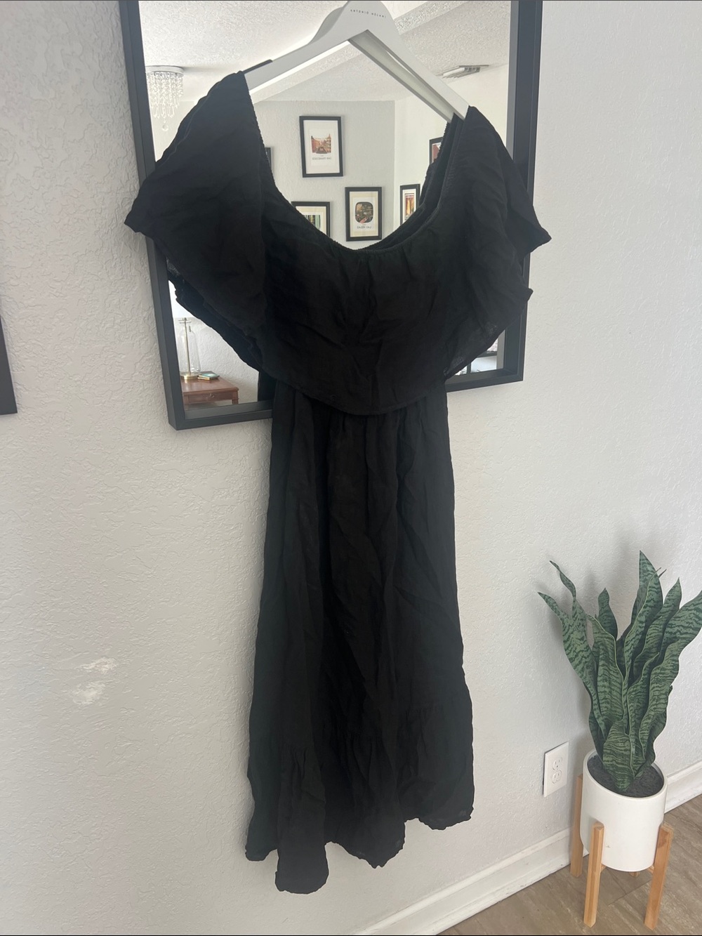 Women’s Black Off-Shoulder Maxi Dress with Ruffle Detail